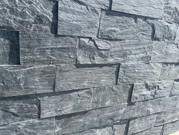 Skalunas riverstone